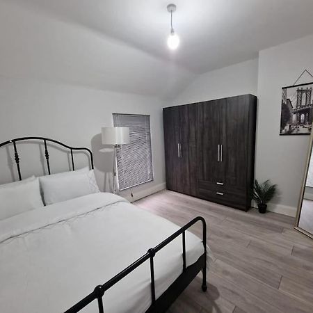 Modern Belfast City Home Extérieur photo