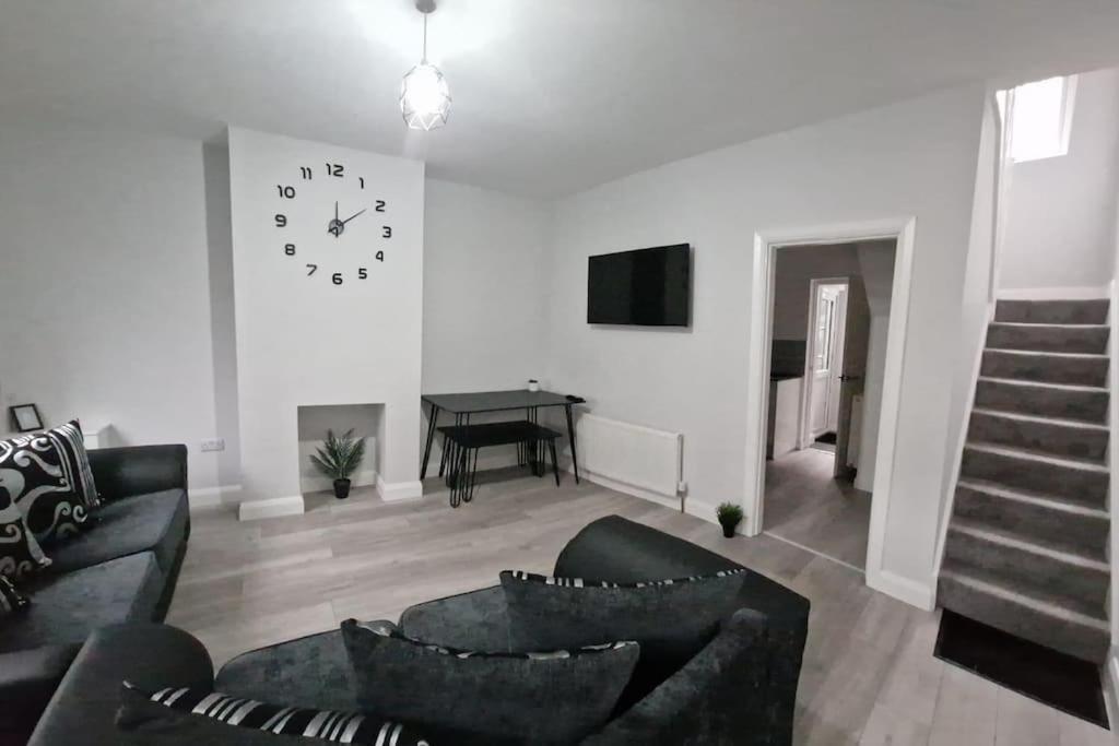Modern Belfast City Home Extérieur photo